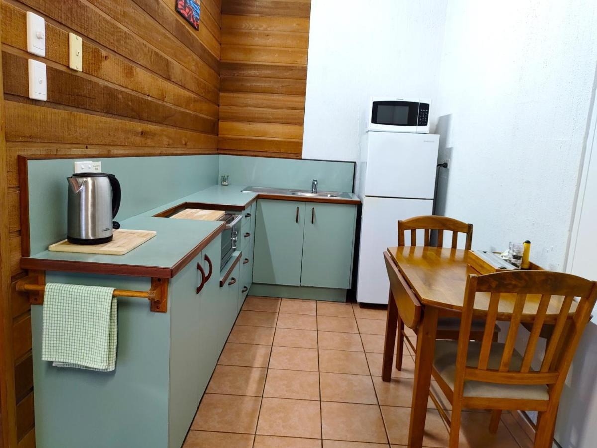 Beachside Cottage - A Private Peaceful Hidden Gem 50M To Beach Nelly Bay Eksteriør bilde